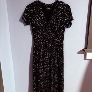 L.L. Bean Black and White Flutter Sleeve Midi Sundress